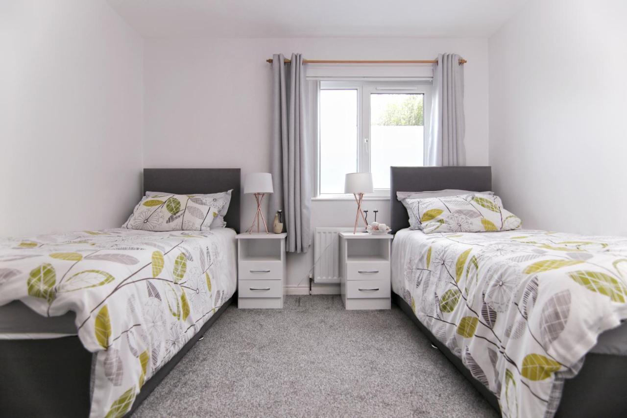 Bayview Apartments Ballygally  외부 사진