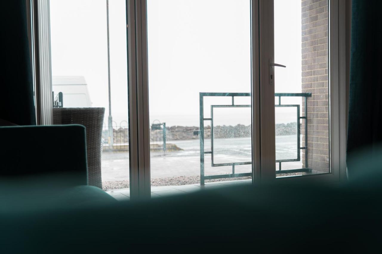 Bayview Apartments Ballygally  외부 사진